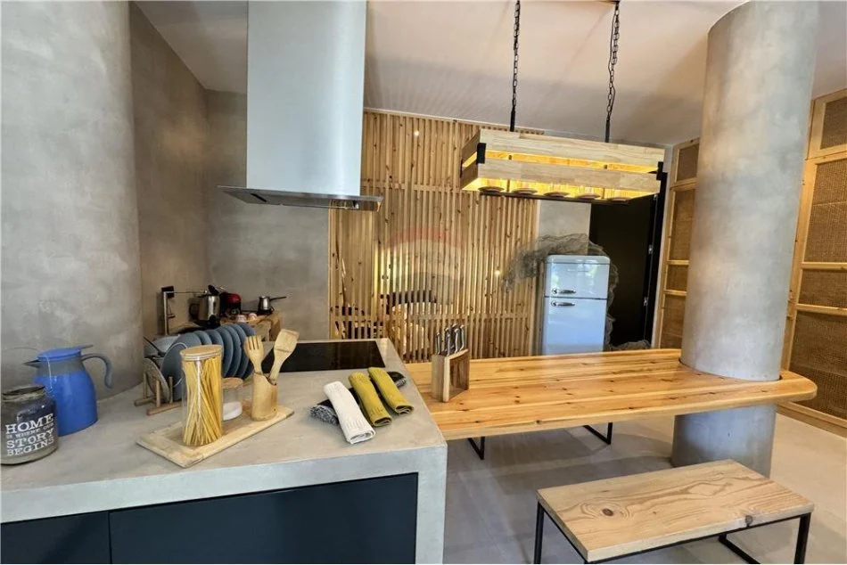 Qerret, shitet apartament 2+1 , 73 m² 250.000 € (SHESIM APARTAMENT 2+1 ME POST PARKIMI NE QERRET!)