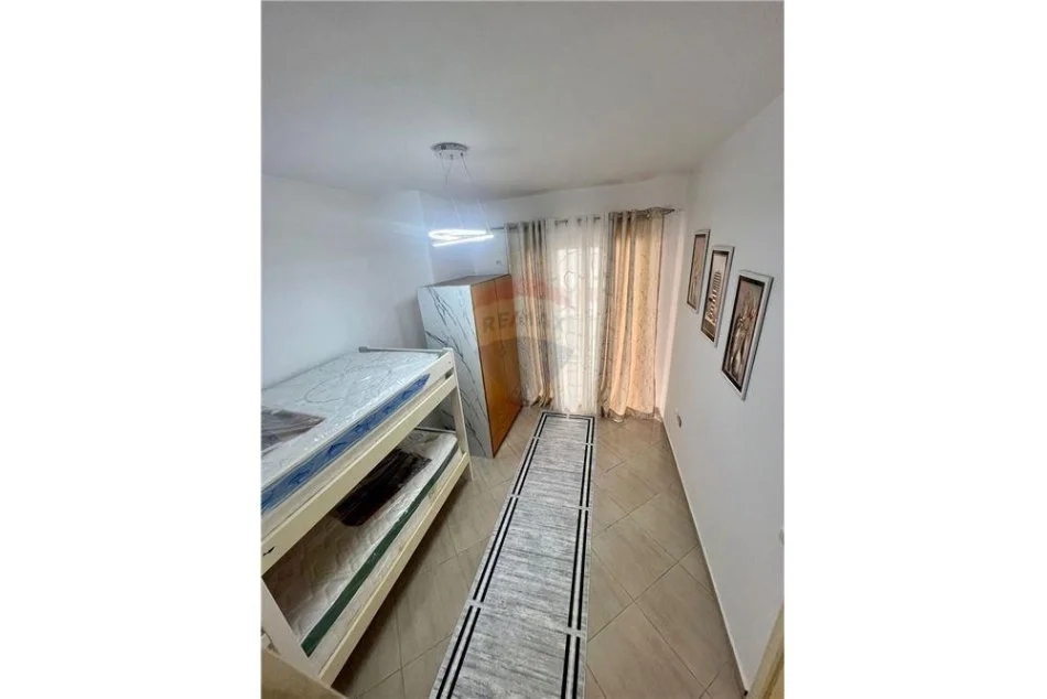 Tirane, shitet apartament 2+1 , 72 m² 105.000 € (APARTAMENT 2+1 PER SHITJE PRANE 2 PALMAVE)
