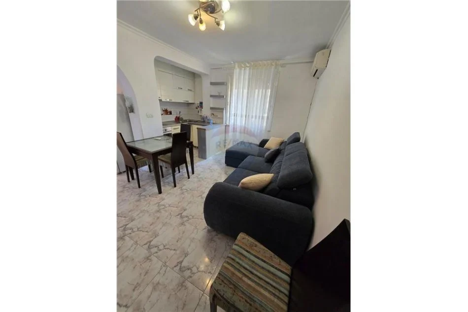 Tirane, shitet 1+1 Kati 3, 50 m² 88.000 € (APARTAMENT NE SHITJE 1+1 NE XHAMLLIK)