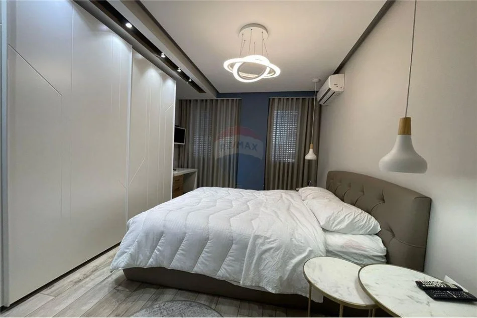 Tirane, jepet me qera apartament 2+1 Kati 2, 80 m² 800 € (21 Dhjetori)