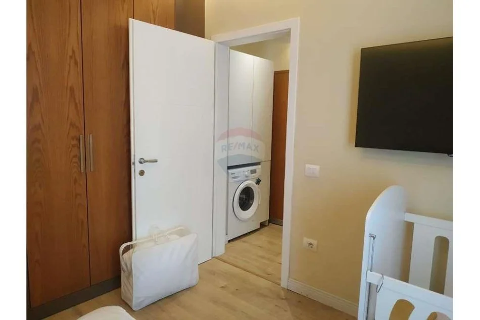 Tirane, jepet me qera apartament 1+1+Ballkon Kati 6, 80 m² 500 € (Don Bosko Vizion Plus)