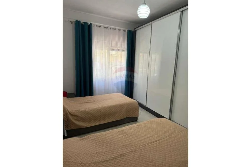 Tirane, jepet me qera apartament 2+1+Ballkon Kati 4, 100 m² 700 € (Don Bosko)