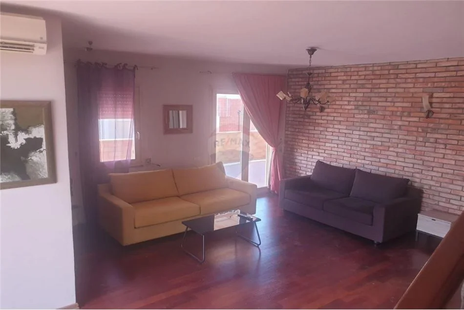 Tirane, jepet me qera apartament duplex Dublex Kati 6, 261 m² 1.800 € (Bllok Juridiku)