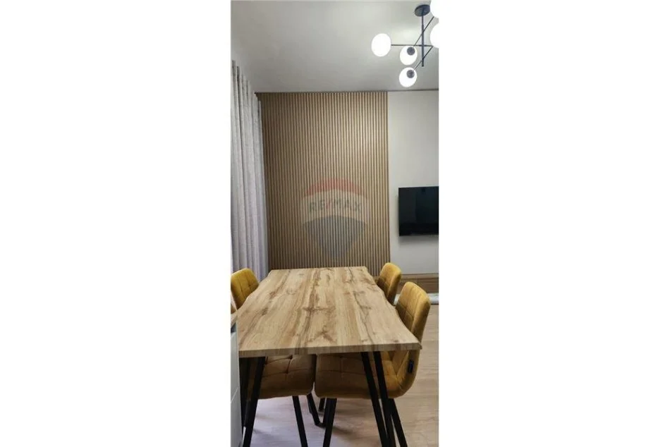 Tirane, jepet me qera apartament 2+1+Ballkon Kati 4, 101 m² 950 € (Kompleksi Delijorgji)