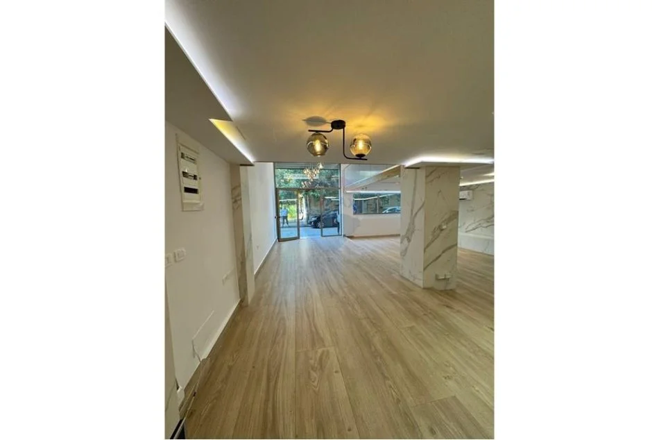Tirane, shitet ambjent biznesi Kati 0, 80 m² 320.000 € (SHITET AMBJENT BIZNESI 80M2 KOMUNA E PARISIT)