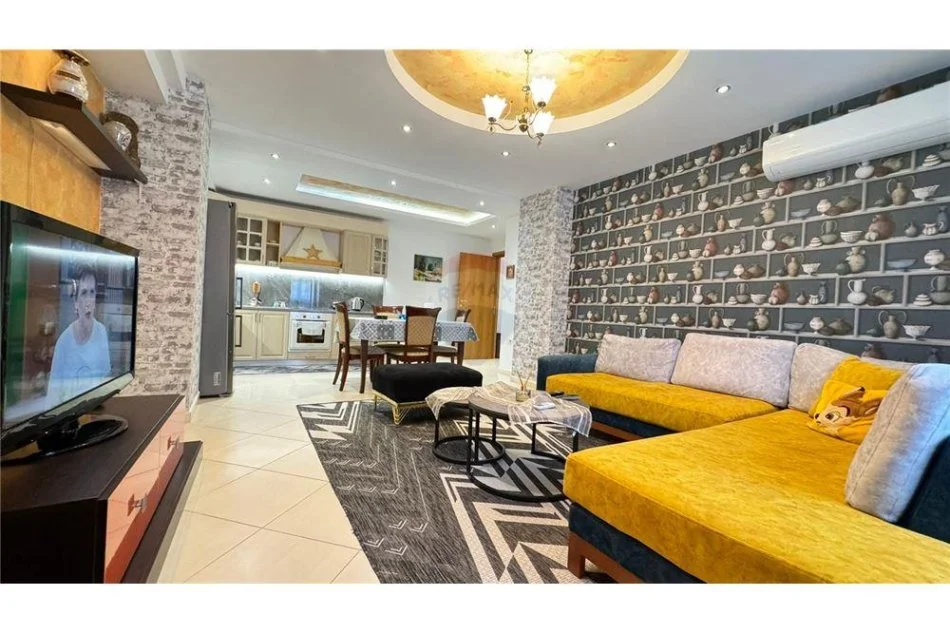 Tirane, jepet me qera apartament Kati 1, 98 m² 900 € (Air Albania , Tirane)