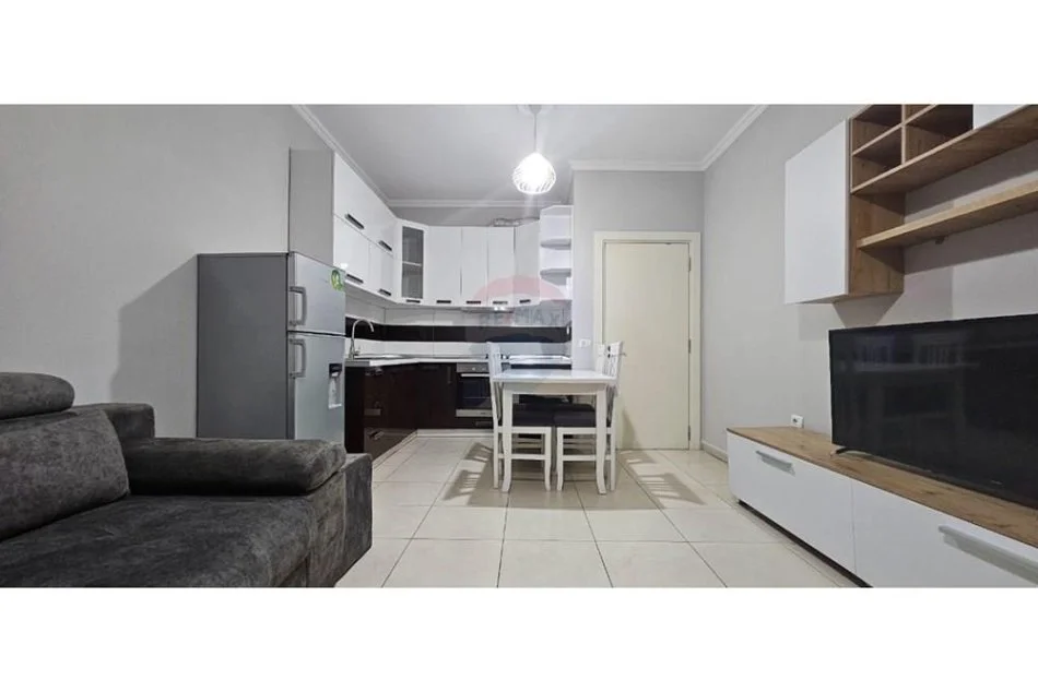 Tirane, jepet me qera apartament 1+1 Kati 3, 56 m² 450 € (Astir)