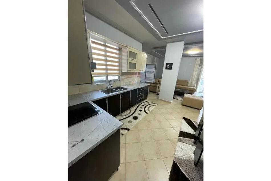 Tirane, jepet me qera apartament 2+1+Ballkon Kati 4, 100 m² 680 € (Rruga Kodra e Diellit)