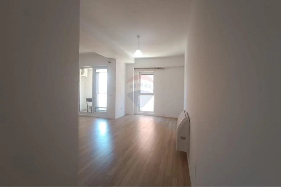Jepet me qera apartament 2+1+2 tek kompleksi Marga 1 .