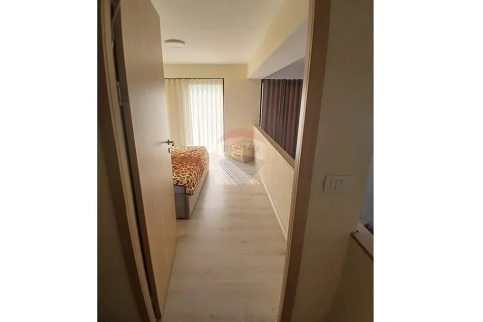 Tirane, jepet me qera apartament 2+1+Ballkon , 80 m² 600 € 