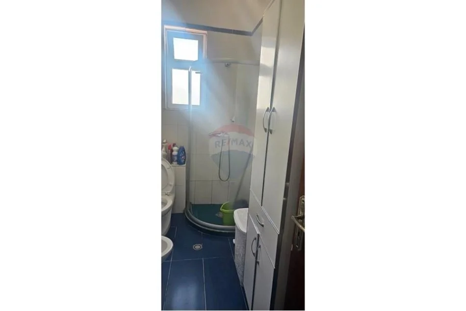 Tirane, shitet 2+1+Aneks+Ballkon , 85 m² 