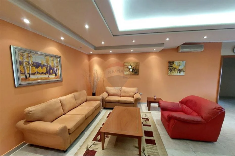 jepet me qera apartament 2+1, prane stadiumit Air Albania