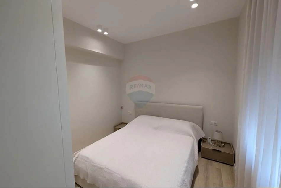 apartament 1+1 me qera tek Kopshti Botanik