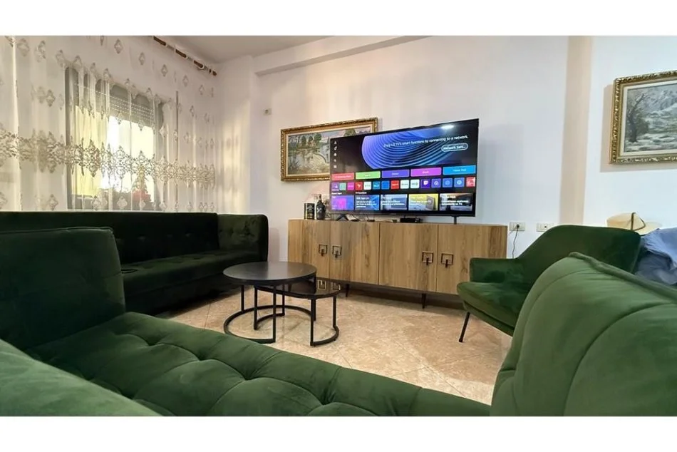 Tirane, jepet me qera apartament 2+1 Kati 2, 125 m² 750 € (Stadiumi Dinamo)