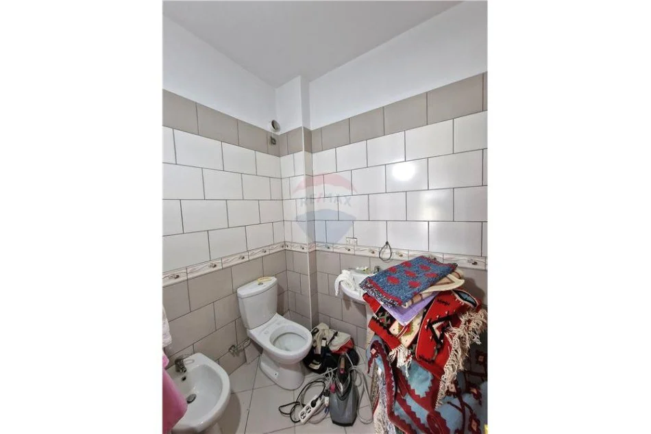 Vlore, shitet apartament 2+1+Ballkon Kati 7, 132 m² 170.000 € (Blv.Ismail Qemali)