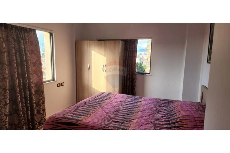 Tirane, jepet me qera apartament 2+1+Aneks+Ballkon Kati 4, 100 m² 500 € (Rruga Don Bosko)