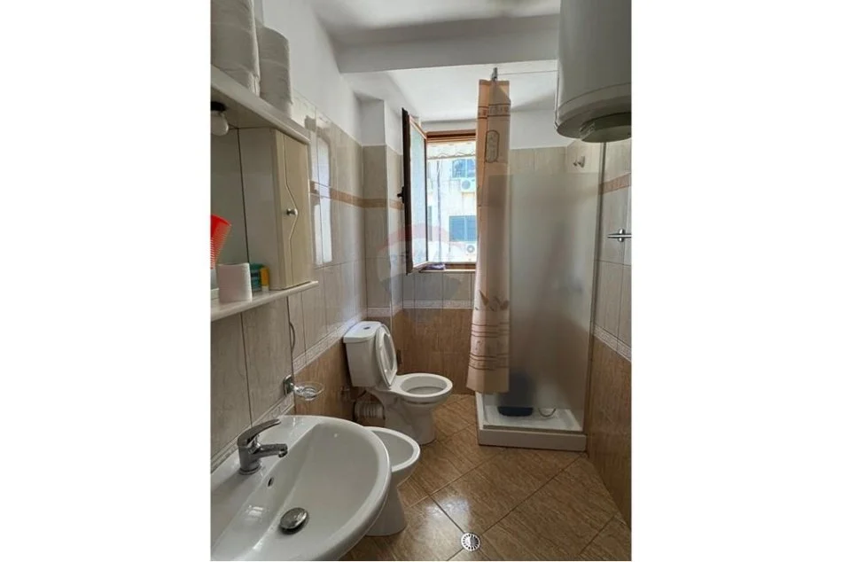 Tirane, shitet apartament 2+1+Ballkon Kati 3, 84 m² 168.000 € (Mine Peza)