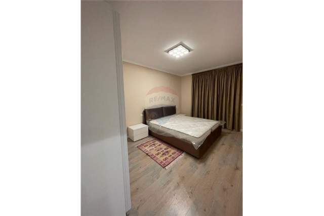 Tirane, jepet me qera apartament 2+1 Kati 7, 115 m² 450 Euro (Astir)