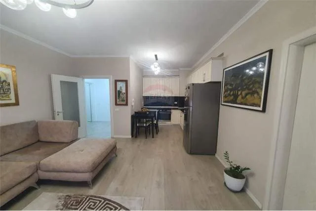 Tirane, jepet me qera apartament 2+1 Kati 1, 112 m² 600 Euro