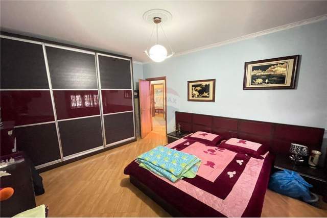 Tirane, jepet me qera apartament 2+1+BLK Kati 3, 118 m² 500 Euro (Eleonora)