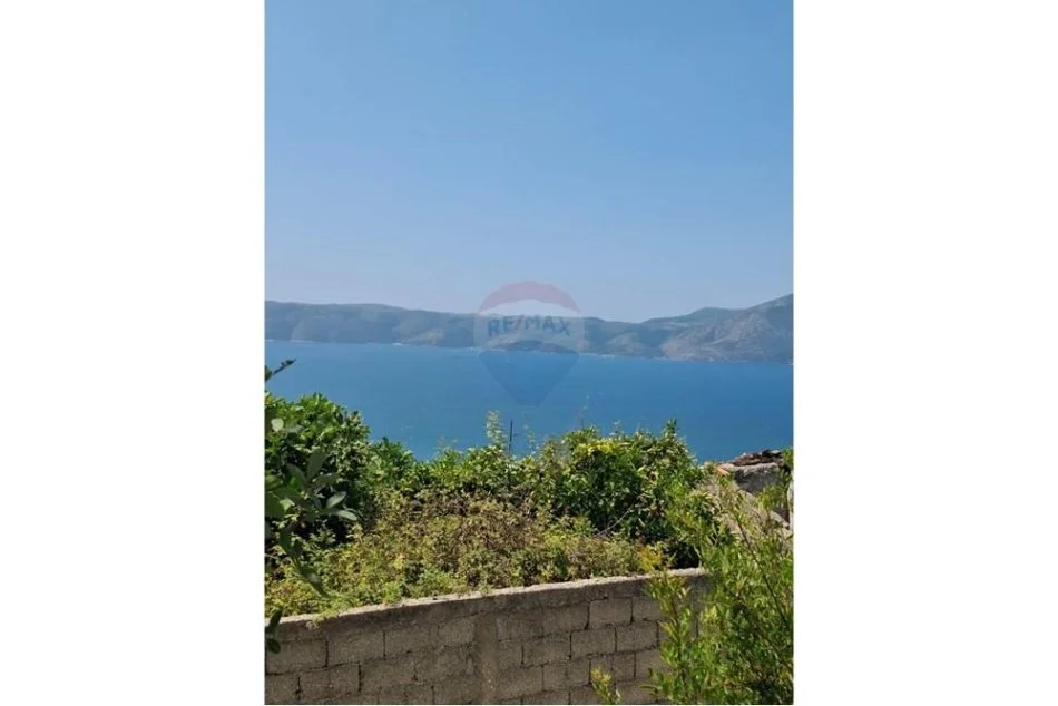 Vlore, shitet truall , 500 m² 70.000 € (Radhime)