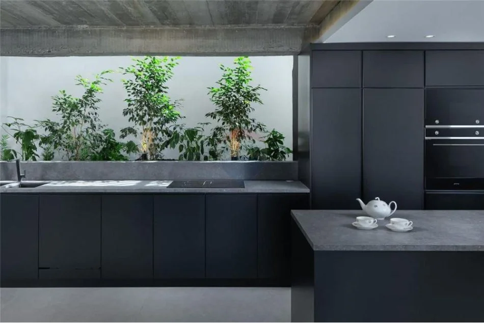 Tirane, jepet me qera Vile 4+1+Ballkon Kati 1, 3.020 m² 4.000 € (Ruga Asllan Kerciku - TEG, Tiranë)