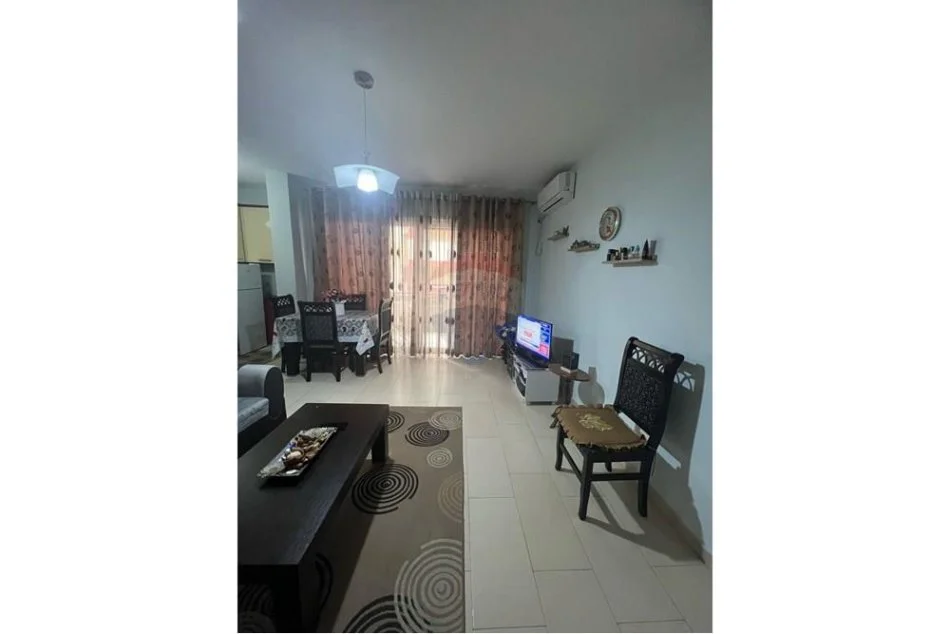 Tirane, jepet me qera apartament 1+1 , 91 m² 500 € 