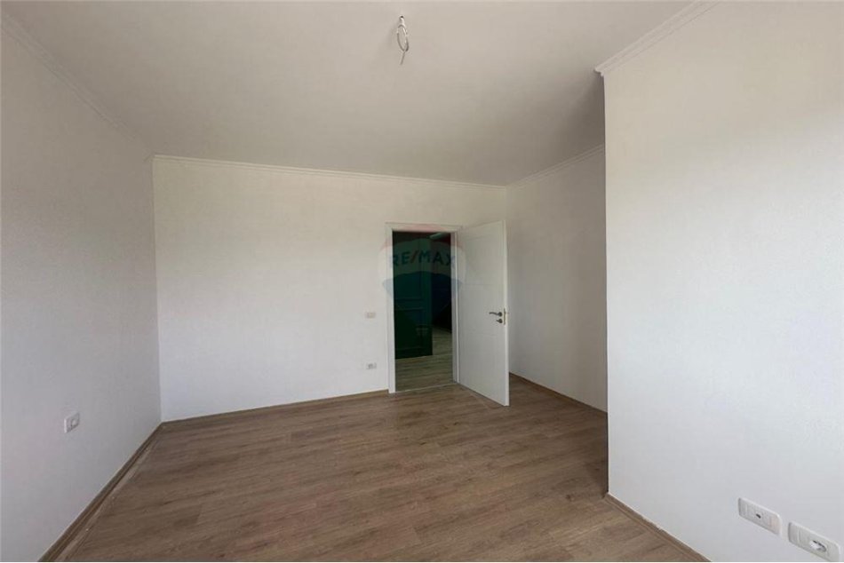 Tirane, shitet apartament 2+1, Kati 1, 97 m2 97,000 € (Rruga e Dajtit - Rruga e Dajtit - Fresku, Shqipëri)