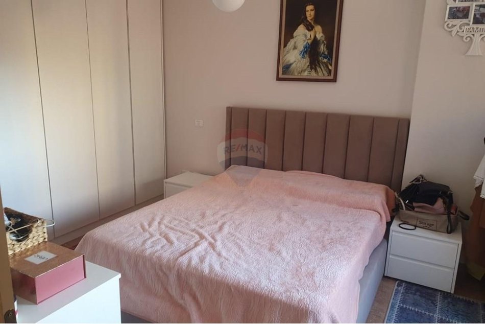 Tirane, jepet me qera apartament 2+1 , 101 m² 550 € (Pazari i Ri - ATSH)