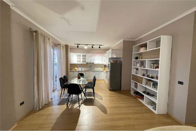 Tirane, shes apartament 2+1+A+BLK Kati 3, 184 m² 127.000 Euro (Kompleksi Grand)