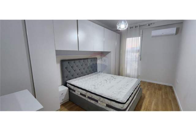 Tirane, jepet me qera apartament 1+1+BLK Kati 8, 85 m² 620 Euro (KIKA 2)