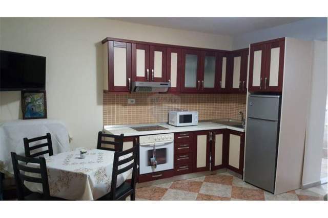 Tirane, jepet me qera apartament 1+1 Kati 2, 70 m² 350 Euro (Pandi Dardha)