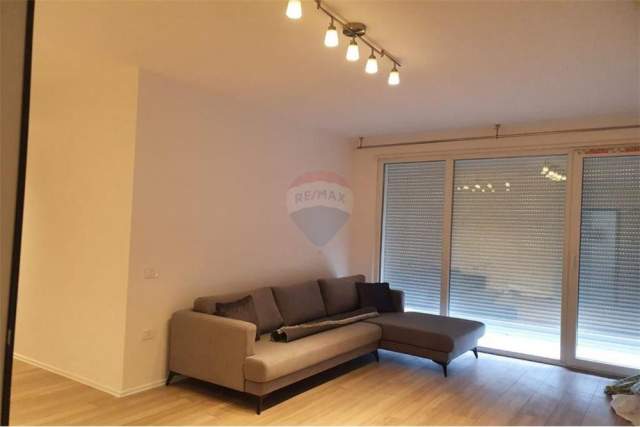Tirane, jepet me qera apartament 2+1+BLK Kati 3, 90 m² 500 Euro (Don Bosko)
