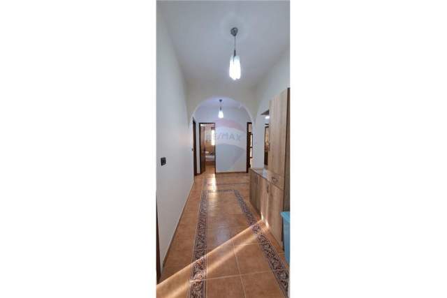 Tirane, jepet me qera apartament 2+1+BLK Kati 1, 150 m² 400 Euro (Selaudin Zorba)