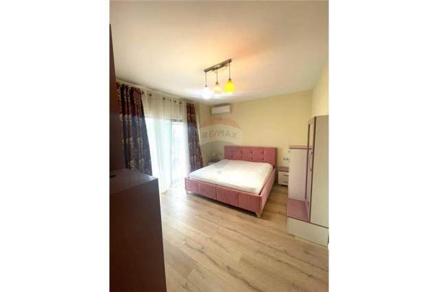 Tirane, jepet me qera apartament 3+1+BLK Kati 6, 125 m² 1.300 Euro (Kopshti Botanik)