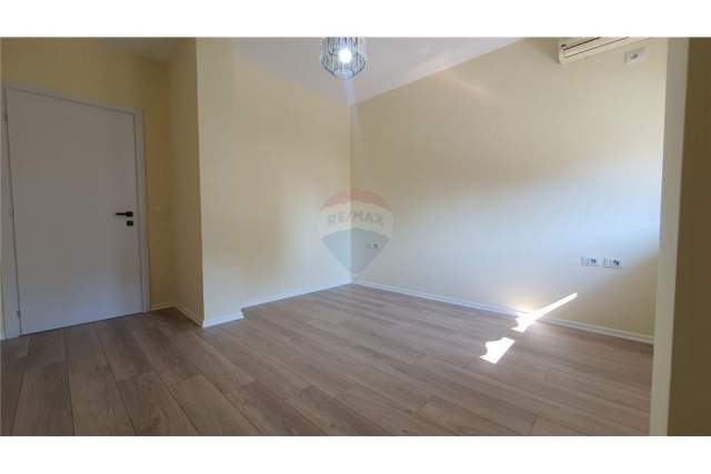 Tirane, shitet apartament 2+1+BLK Kati 4, 90 m² 180.000 Euro (Myslym Shyri)