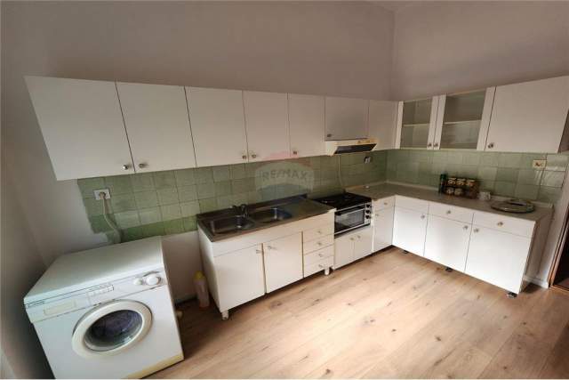 Tirane, jepet me qera apartament 2+1+BLK Kati 2, 84 m² 550 Euro (Sulejman Delvina)