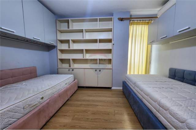 Tirane, jepet me qera apartament 2+1+BLK Kati 5, 95 m² 550 Euro (Ndre Mjeda)