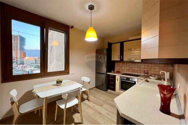 Tirane, jepet me qera apartament 1+1+BLK Kati 9, 78 m² 700 Euro (Myslym Shyri)