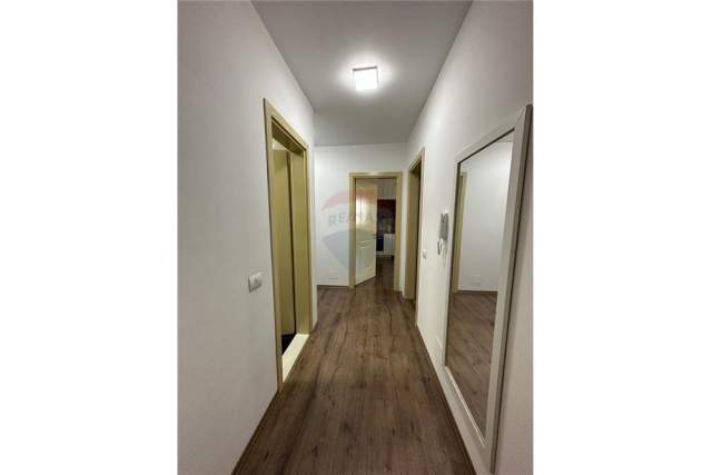Tirane, jepet me qera apartament 2+1+BLK Kati 4, 107 m² 400 Euro (Casa Italia)