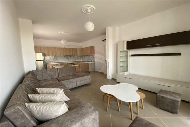 Tirane, jepet me qera apartament 2+1+BLK Kati 2, 100 m² 450 Euro (Rruga Dibres)