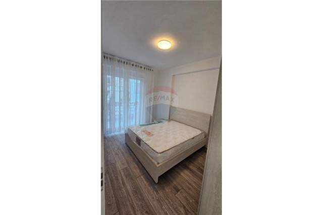 Tirane, jepet me qera apartament 2+1 Kati 4, 82 m² 600 Euro