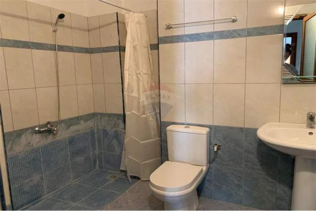 Sarande, shitet apartament 2+1+BLK Kati 5, 100 m² 120.000 Euro (Sarande, Rruga "Mitat Hoxha", 30m nga deti)