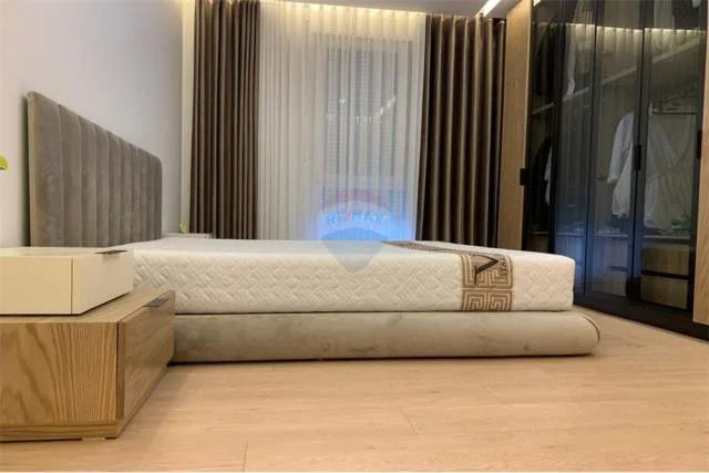 Tirane, jepet me qera apartament 2+1+BLK Kati 2, 105 m² 700 Euro