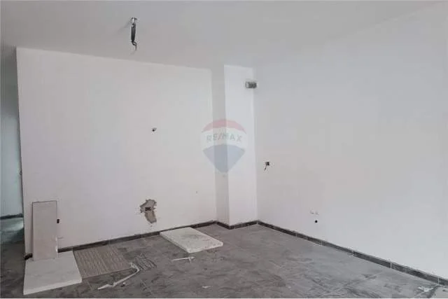 Tirane, shitet apartament 2+1 Kati 2, 81 m² 113.000 Euro (Apartament 1+1 ne shitje tek Kompleksi Aura)