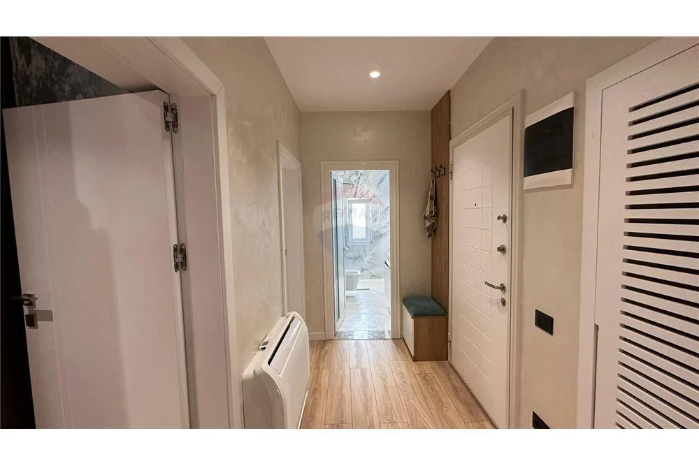 Tirane, jepet me qera apartament 2+1+BLK Kati 2, 94 m² 850 Euro (rruga kavajs)