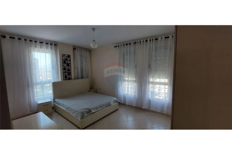 Tirane, jepet me qera apartament 2+1 Kati 6, 85 m² 550 € (don bosko)