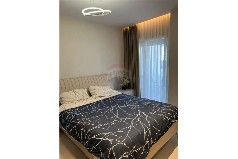 Tirane, jepet me qera apartament 1+1 Kati 2, 60 m² 450 € (Rruga e Dibres)