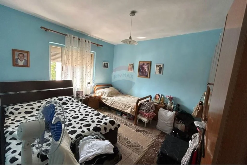 Tirane, shitet apartament 2+1 Kati 4, 92 m² 169.000 € (Rruga e Kavajës)