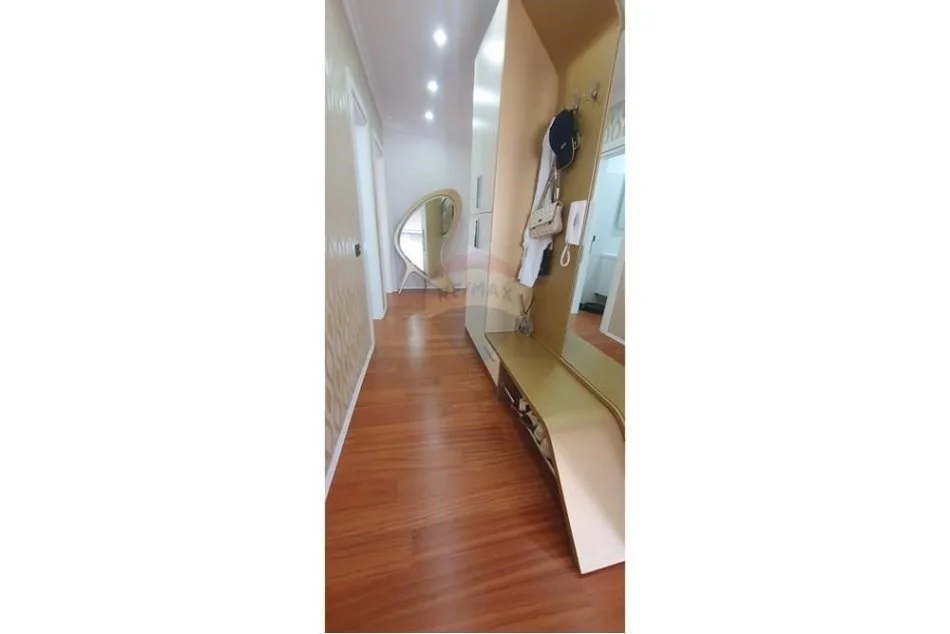 Tirane, jepet me qera apartament 2+1 Kati 5, 135 m² 1.500 € (Apartament 2+1+2 me qira te Kopshti Zoologjik!)